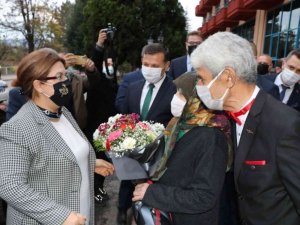 Aile ve Sosyal Hizmetler Bakanı Derya Yanık Karabük’te