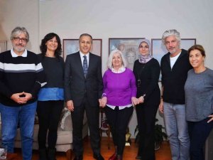 İstanbul Valisi Ali Yerlikaya: “Nejat Baba’yı oğulları ve ailesiyle özlem ile andık”