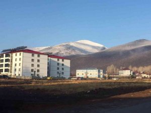 Bingöl’ün yüksek kesimlerine kar düştü