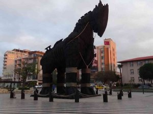 Truva Atı, Kazdağı Göknarları’ndan yapılmış