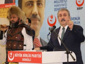 Destici’den Akşener’e taşıma miting eleştirisi