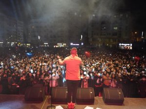 Sivas’ta “Kampüse hoş geldin” konserleri sürüyor