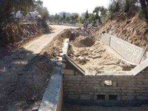 Başkan Özcan, Yeşil Mahalle’de incelemelerde bulundu