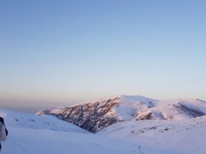 Bayburt’un yüksek kesimlerinde soğuk hava etkili oldu