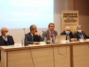 Kıbrıs’ın fethinin 450. yılı sempozyumu başladı