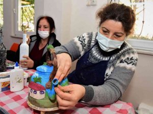 Atıklar sanat eserine dönüşüyor