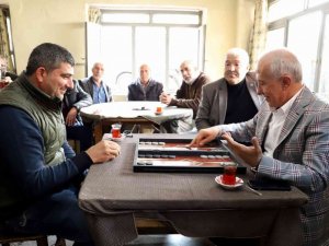 Başkan Gültak, mahallelerde vatandaşlarla buluşmaya devam ediyor