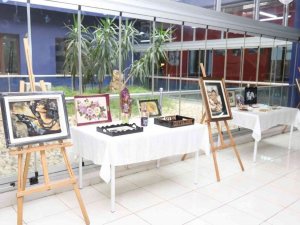 Hatmek kursiyerlerinden Öğretmenler Günü’ne özel sergi