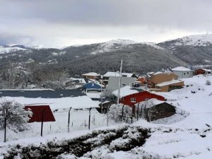 Erzincan’ın yüksek kesimleri kardan beyaza büründü