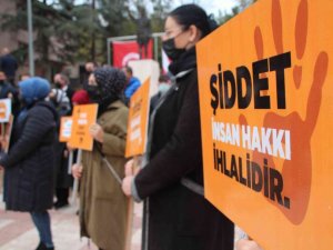 AK Partili kadınlar şiddete karşı tek ses oldu