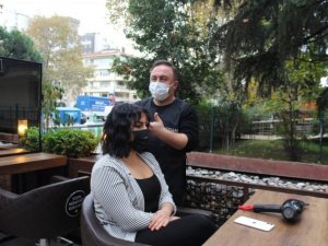 Ünlü kuaför Emre Yeşiloğlu’ndan pandemiye ilginç çözüm
