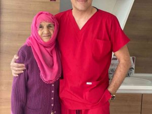 Şah damarı tıkalı olan geçici felçli hasta 2 günde ayağa kalktı