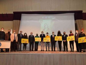 Rektör Namık Ak: "Yunus Emre eserleri ile gönüllerde taht kurmuş bir değerimizdir"