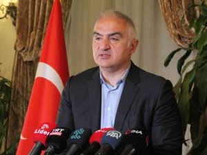 Bakan Ersoy: "2022’de Antalya’yı daha yoğun bir sezon bekliyor"