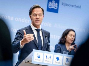 Hollanda’da Covid-19 önlemleri sıkılaştırıldı