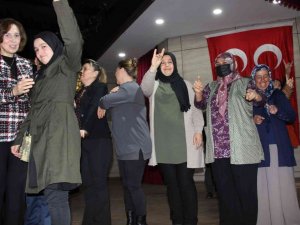 MHP Manisa Teşkilatı 150 yeni üyeyle gücüne güç kattı