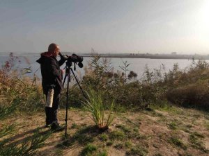 BM’nin mülteci raportörü gibi kuş gözlemcisi