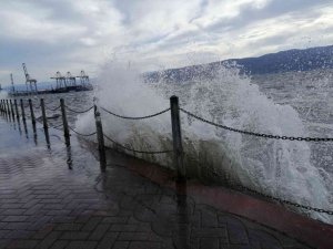 Kocaeli’de lodos etkili oluyor