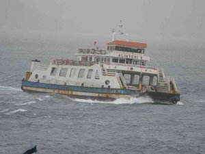 Çanakkale’de ada seferlerine lodos engeli
