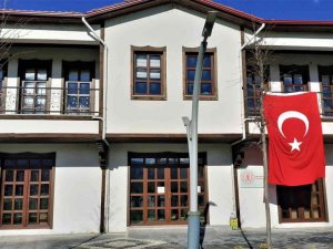 Osmancık halk kütüphanesi yeni yerine taşındı