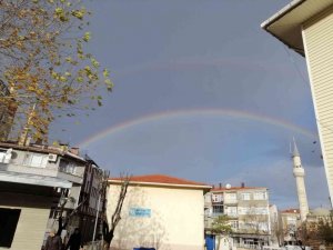 Tekirdağ’da çift kemerli gökkuşağı ortaya çıktı