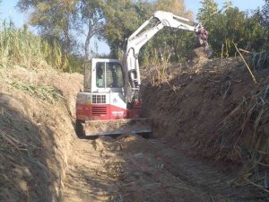 Aşağıçobanisa’da taşkınlara karşı önlem
