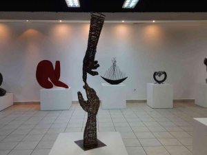 Çelik ve Yaşam Heykel yarışması eserleri AKM’de görücüye çıktı