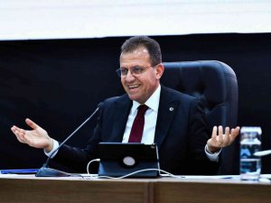 Seçer: “Mersin Büyükşehir, 30 büyükşehir içerisinde yatırımlarda 5’inci sırada”