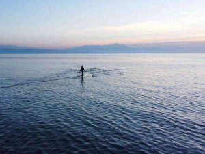 Van Gölü’nde sular çekilince yeni adacıklar oluştu