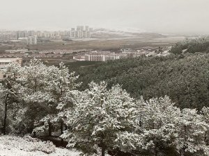 Sivas’ta mevsimin ilk karı düştü