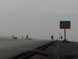 Iğdır-Doğubayazıt karayolunda fırtına sürücülere zor anlar yaşattı