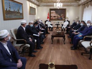 Diyanet İşleri Başkanı Erbaş: “DEAŞ, FETÖ ve benzeri terör örgütlerine, radikal akımlara karşı dikkatli olmak zorundayız”
