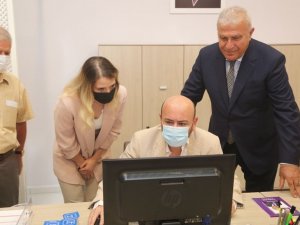 Efeler Kariyer Merkezi, 3 ayda 8 kişiye iş imkanı sağladı