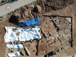 Perre Antik Kentte dokuma tezgahı bulundu