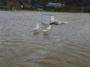 Tuvaletlerin klozetleri denizden çıktı