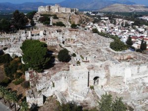 100 yıldır kazı yapılan kilisede Roma İmparatoru ‘Büyük Theodosius’ izleri
