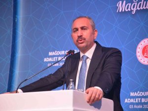 Adalet Bakanı Gül: “İnsanlar kendi çocuğunu görmek için artık para ödemeyecek”