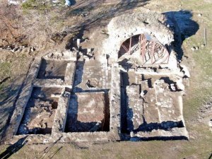 Keykubadiye Sarayı’nda avlu ve eyvan tipi alana ulaşıldı