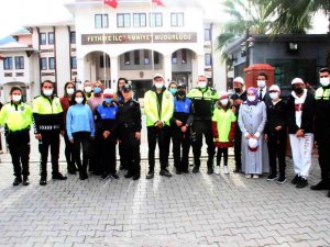 Engelli öğrenciler bir günlüğüne polis oldu