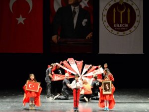 Özel gereksinimli çocuklar ayakta alkışlandı