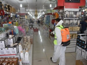 Osmaniye’de Belediyesi, kent genelinde dezenfeksiyon çalışmalarına devam ediyor