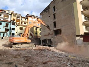 Kentsel dönüşüm Cedit’te başladı