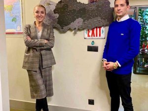 Bakan Ersoy’un eşi Pervin Ersoy o haritayı ofisine astırdı