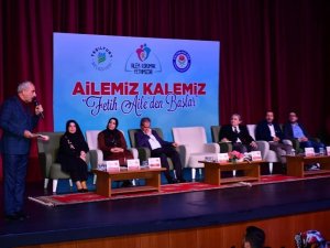 Sezai Karakoç anısına şiir dinletisi düzenledi