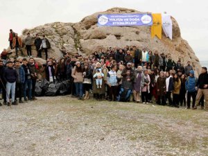 Van Büyükşehir Belediyesinin doğa yürüyüşü Amik parkuru ile devam etti