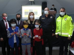 Öğrencilere trafik güvenliği eğitimi verildi