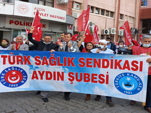 Sağlık çalışanları iş bıraktı