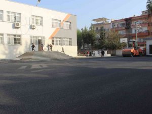 Okul bahçeleri yenileniyor