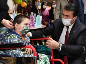 Başkan Dündar’dan spastik çocuklar için yeni hastane müjdesi