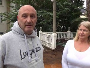 İngiliz çiftin, İçmeler sevgisi dinmiyor